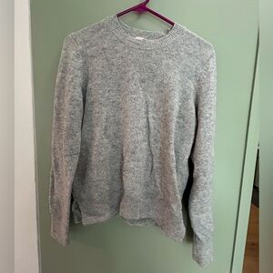 GAP Heather Gray Women's Crew Neck Sweater